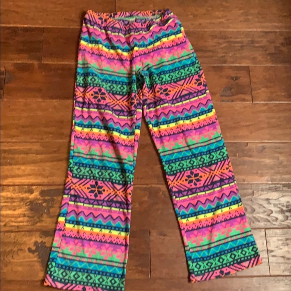 They are a pair of comfy pajama pants